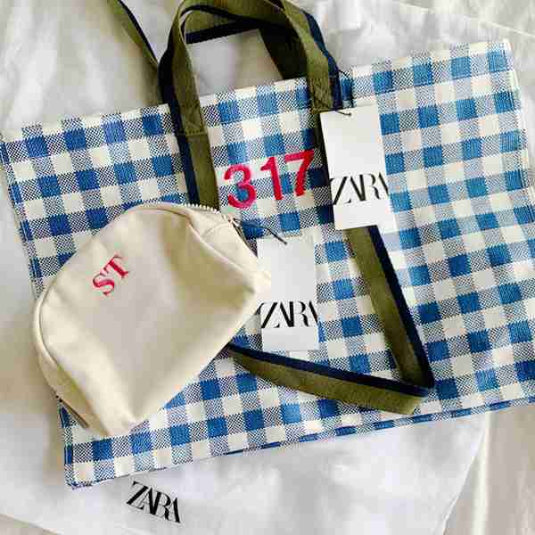 ZARAでイニシャル刺繍できるなんて知らなかった!ベーシックアイテムも自分だけのオリジナル仕様に