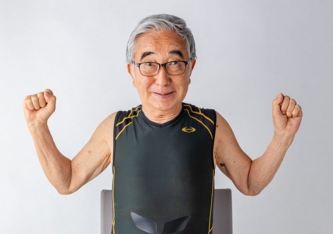 「今が一番“元気ハツラツ”」奇跡の90歳・大村崑、筋トレに励み妻を愛する日々