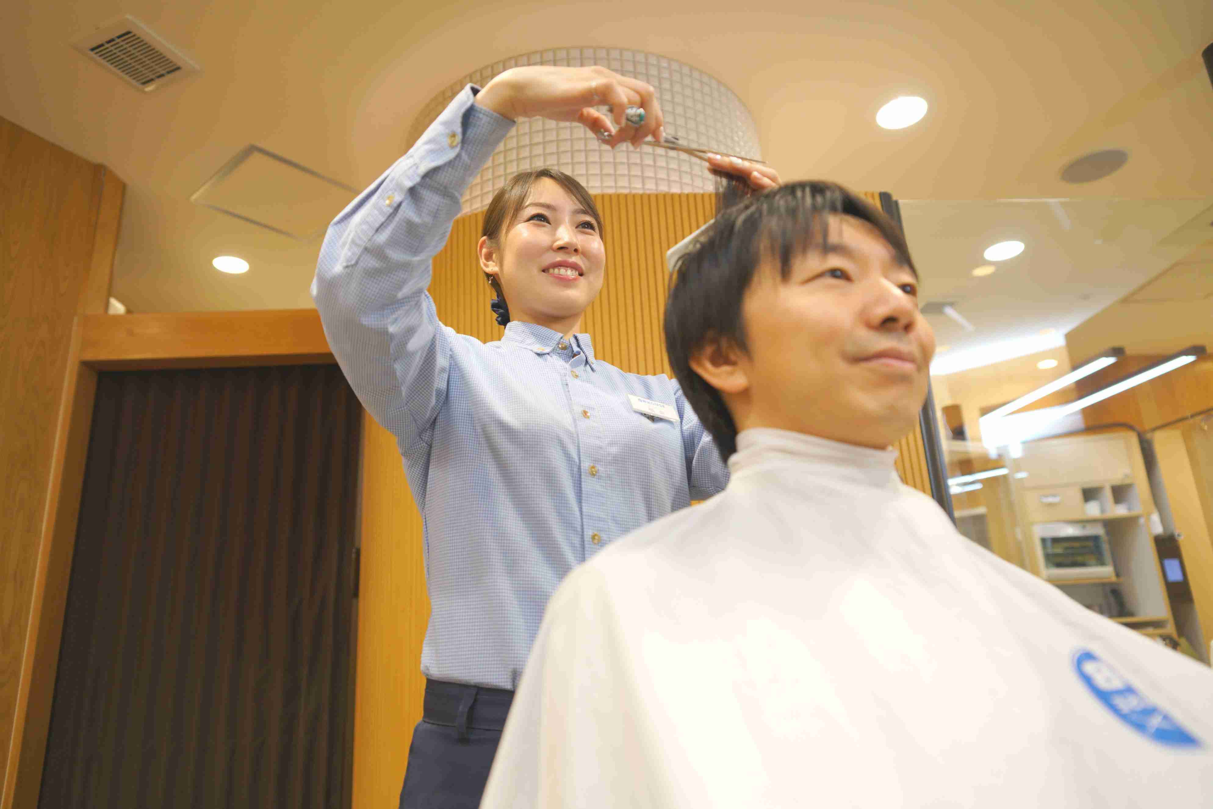 「QBハウス」は1200円カットでなぜ利益が出るのか。安さのカラクリを運営に聞いた | bizSPA!フレッシュ
