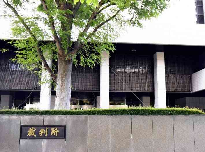 区立小教諭、「ポケモン」スタンプで呼び寄せ教え子の裸撮影…名札に小型カメラ仕込む