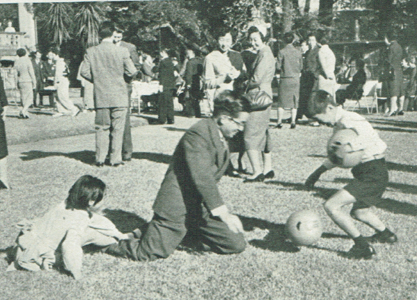 立っているときの手の位置