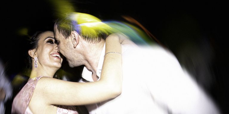 お酒を飲むと勃たない原因｜アルコールは性欲を増加させても、セックスライフを妨げる9つの理由