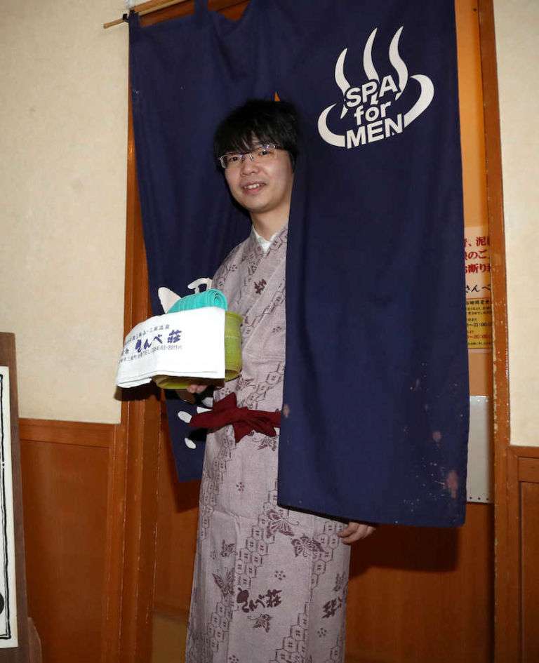 藤井竜王 恒例“勝者の一枚”内容に興味津々「撮影って結構ハードなんですね」