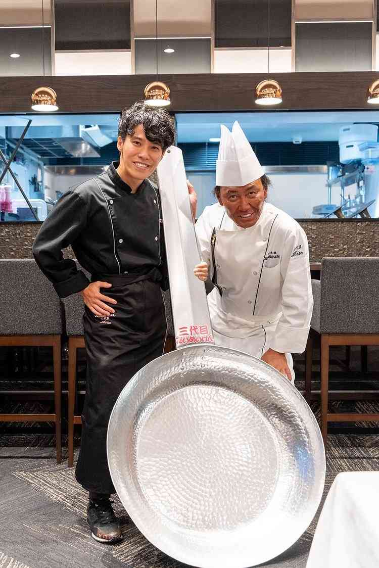 たいめいけん茂出木シェフ、総額300万円超の若返り整形　“内面から輝くためのパワーに” | ORICON NEWS