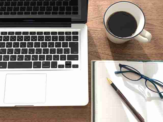 テレワーク中のサボりトーク「映画を一本見る」「テレワーク中は実質お休み」 | キャリコネニュース