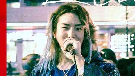 DJ社長「お金欲しい人?」　インドネシアでのリアル“お金配り”に大反響「人を惹き付ける能力すごい」