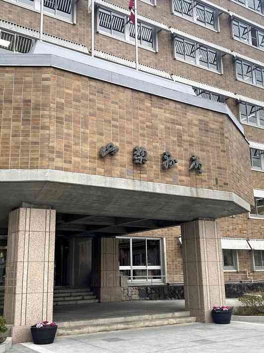 県認証カラオケボックスで１８人感染のクラスター…施設側、マスクなし・長時間利用も黙認 : 社会 : ニュース : 読売新聞オンライン