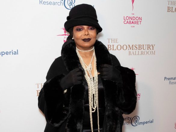 マイケル・ジャクソンの妹、亡き兄への複雑な思い激白「ブタと呼ばれていた」