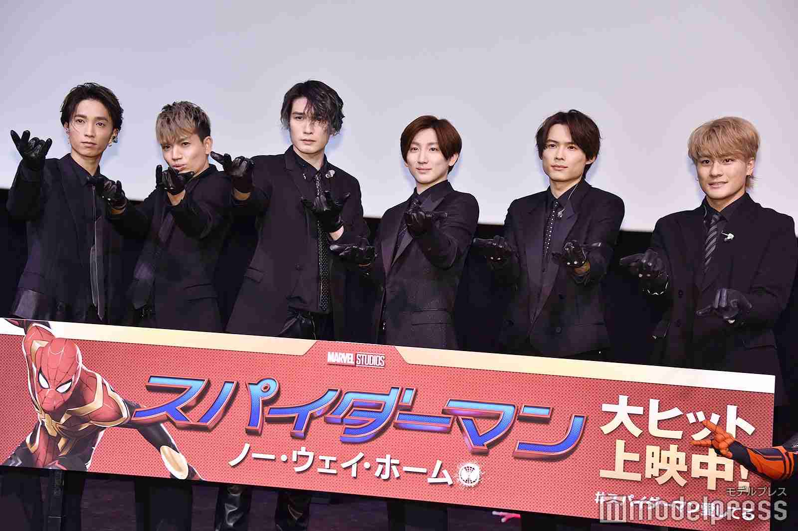 SixTONES「スパイダーマン」舞台挨拶にサプライズ登場　主題歌「Rosy」映画館で初生披露 - モデルプレス