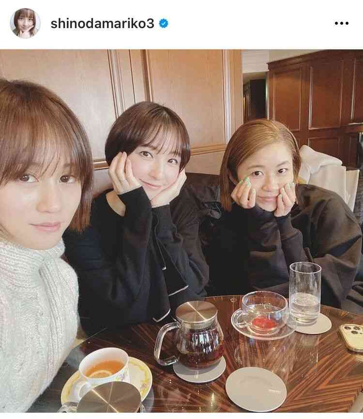 篠田麻里子、デビュー16周年で前田敦子との最新ショットを披露「変わらず綺麗です」「みんな美しい！」