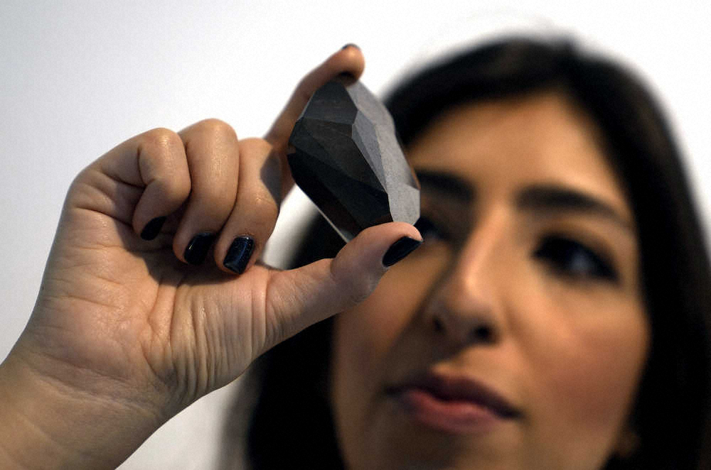 希少な黒ダイヤが2月にロンドンでオークションに　555・55カラットで原産国は宇宙？― スポニチ Sponichi Annex 社会