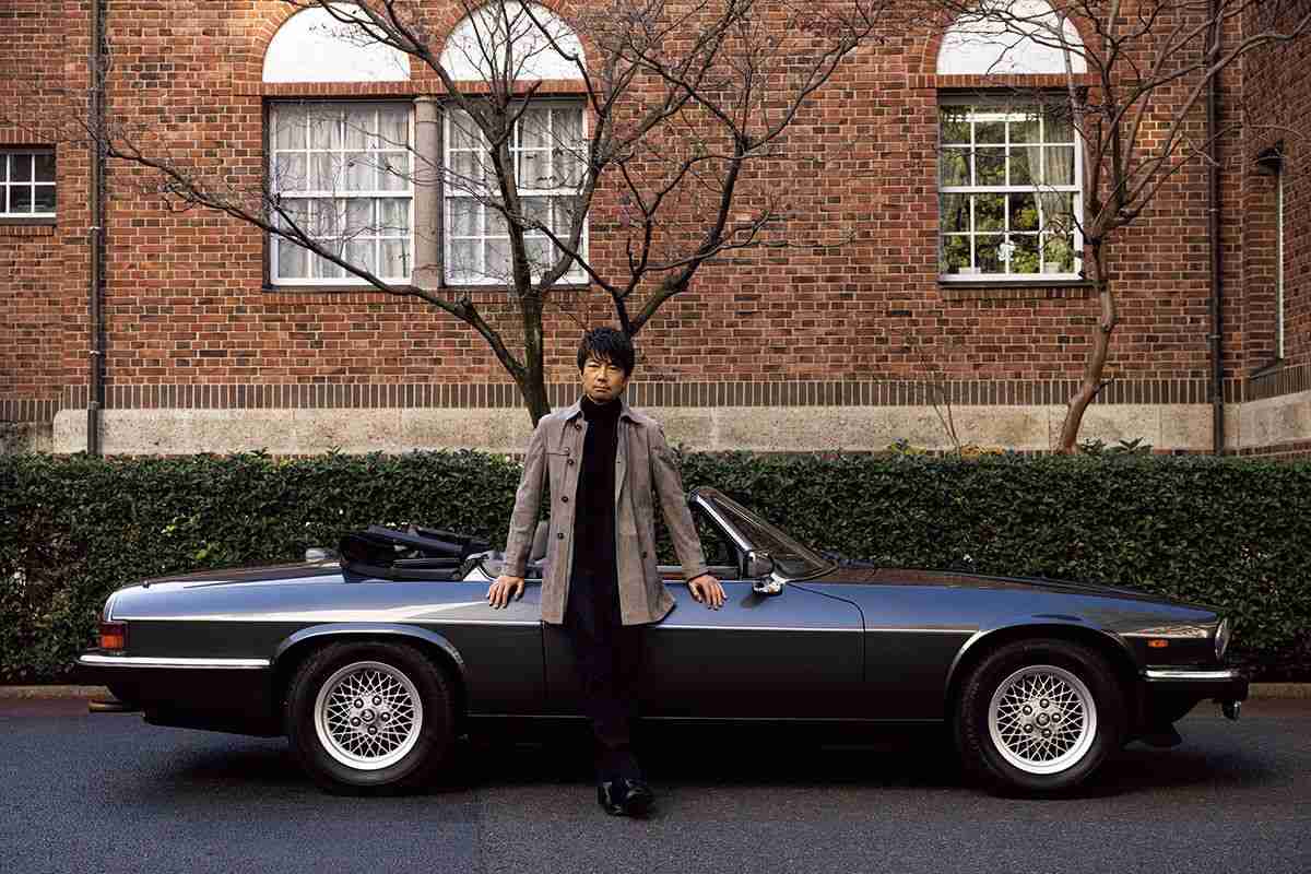 25歳で背伸びをして買った新車のジャガー 俳優の仲村トオルさんが語った苦楽を共にした愛車とは