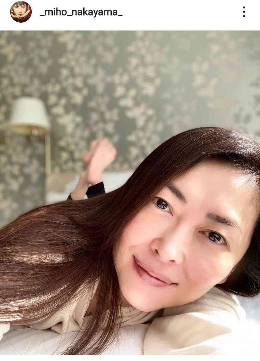 中山美穂、すっぴんの５１歳最新ショットにファン感動「かわいすぎます」「めちゃくちゃ美しい」 : スポーツ報知