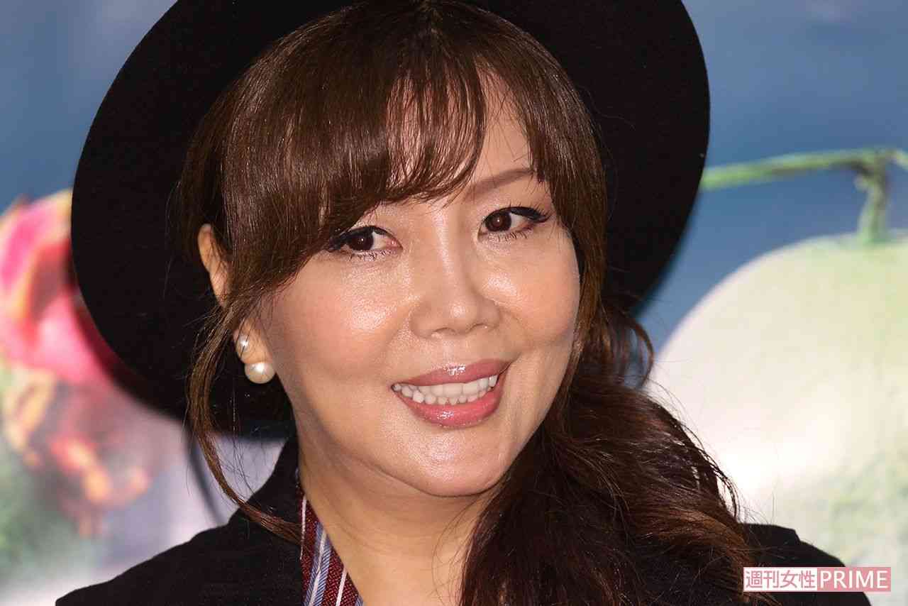 小川菜摘の“アラ還あるある”がおもしろい！美と健康の秘訣は「浜田雅功との夫婦漫才」 | 週刊女性PRIME