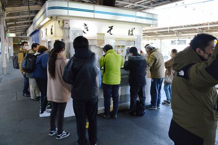 「最後の一杯」求め長蛇の列　新海誠監督「秒速…」の聖地、人気駅そば店が閉店　栃木・小山駅（下野新聞SOON） - Yahoo!ニュース
