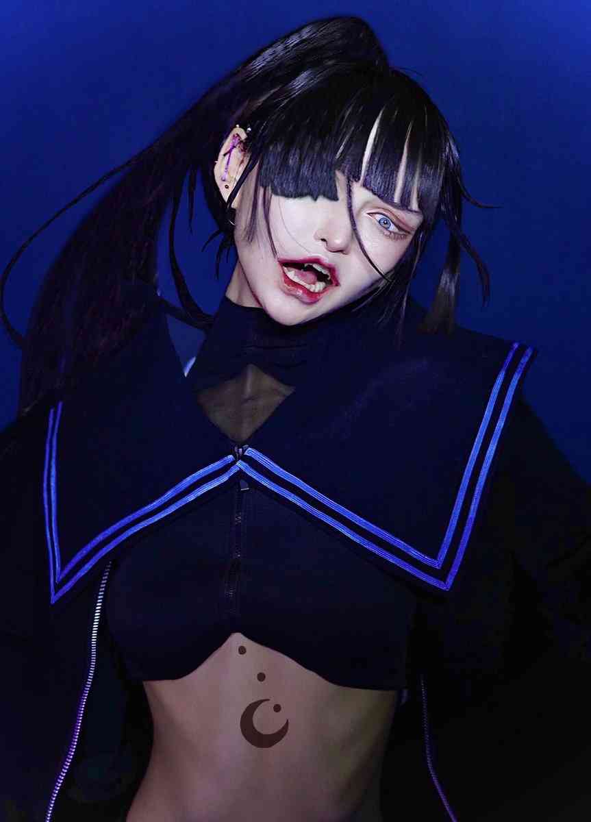 「うっせぇわ」コスプレで話題…人気女子大生インフルエンサーが敢えて“就職”を選んだワケ「ショボい存在にはなりたくない」