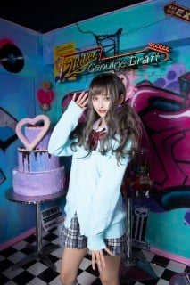 「うっせぇわ」コスプレで話題…人気女子大生インフルエンサーが敢えて“就職”を選んだワケ「ショボい存在にはなりたくない」