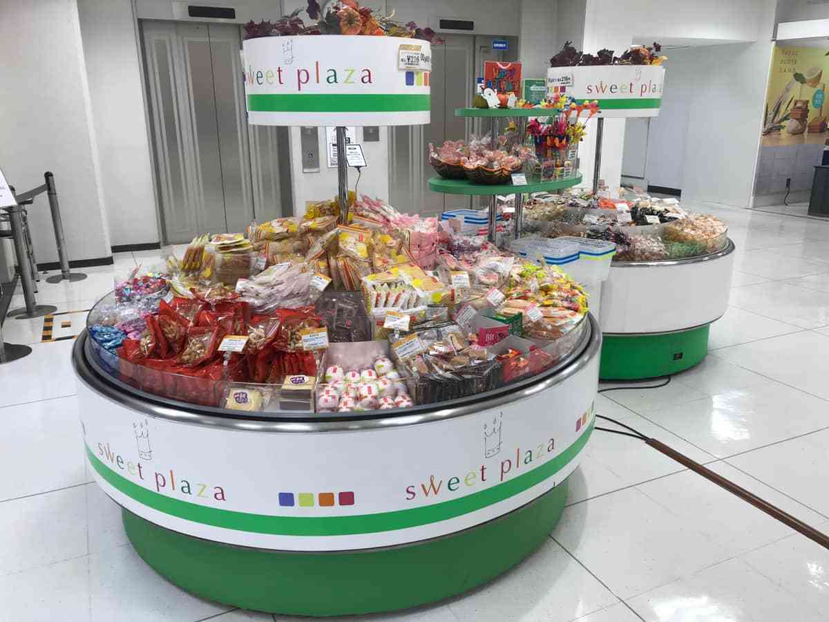 松坂屋静岡店「回るお菓子売り場」引退に惜しむ声　50年続いた目玉設備「精一杯の感謝込め見送る」: J-CAST ニュース