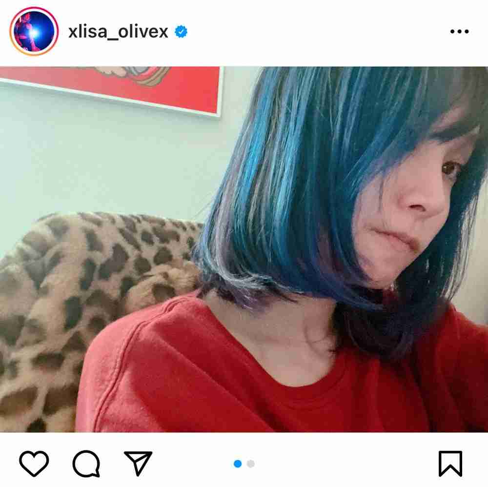 LiSA「髪切った」肩より短い青髪ボブの新ヘアに「お似合い」「素敵です」「自分で切ったの?」