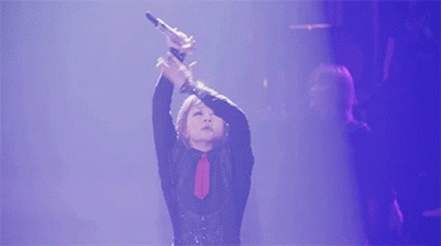 浜崎あゆみが意味深メッセージ「お決まりのつまんないルール、押し付けられたくない」