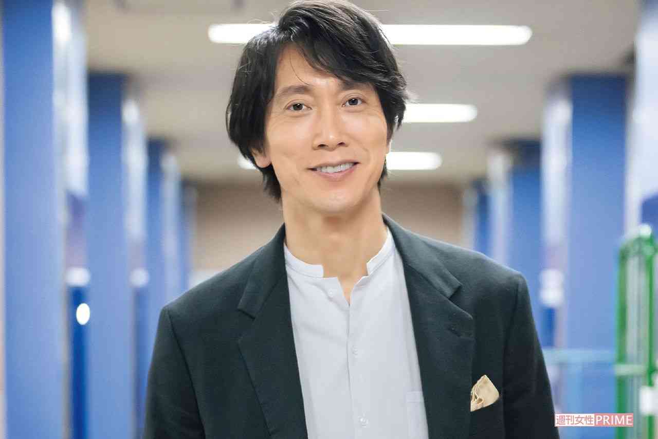 佐々木蔵之介、どんなに多忙でも年に1度は舞台に立ち続ける「こだわり」を語る | 週刊女性PRIME
