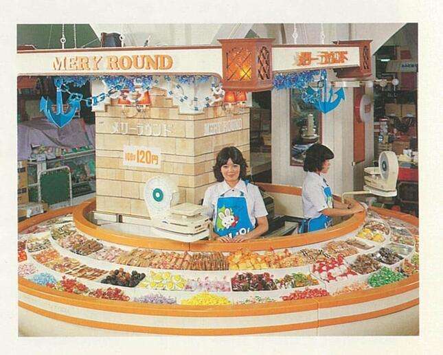 松坂屋静岡店「回るお菓子売り場」引退に惜しむ声 50年続いた目玉設備「精一杯の感謝込め見送る」