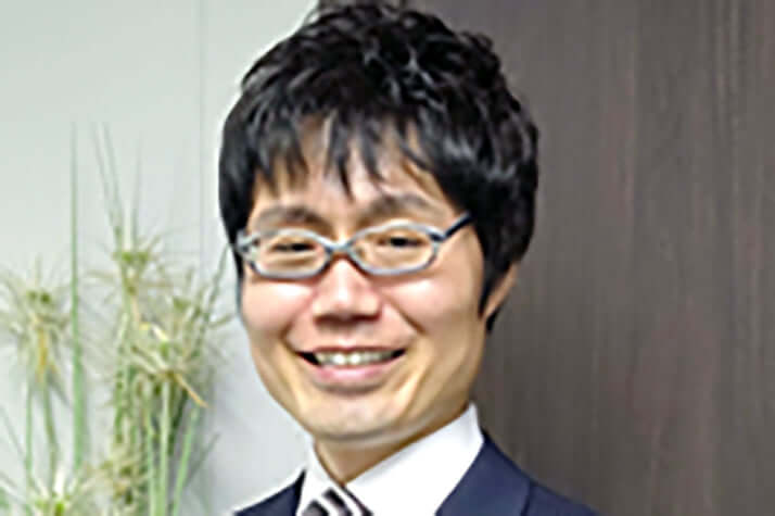「子どもにワクチンは必要？」日経新聞など28紙に異例の意見広告を出した男性の正体　掲載料「2億5千万円」の意外な捻出法 | デイリー新潮