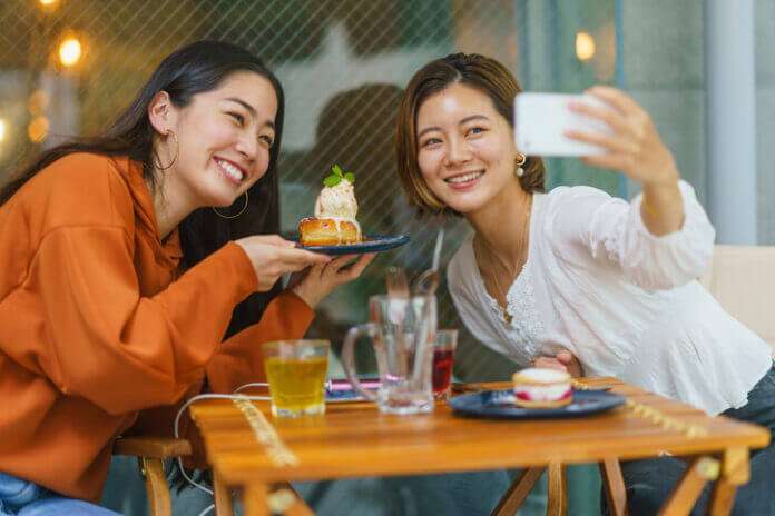 大人になると友達ができにくい？ 新しい友達を作る方法とは | 恋学[Koi-Gaku]