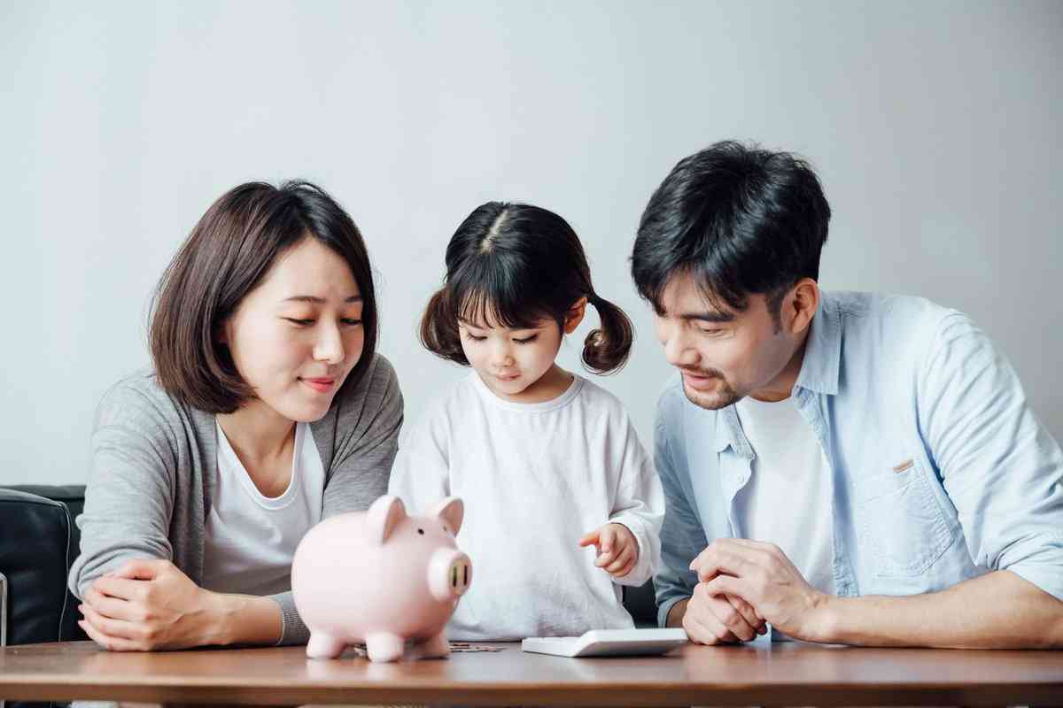 年収400万円「ふつうの世帯」みんなの貯蓄の平均と中央値を大解剖！ | LIMO | くらしとお金の経済メディア