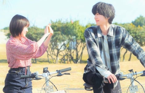 道枝駿佑&福本莉子『セカコイ』、絶賛撮影中の現場から最速メイキング映像到着