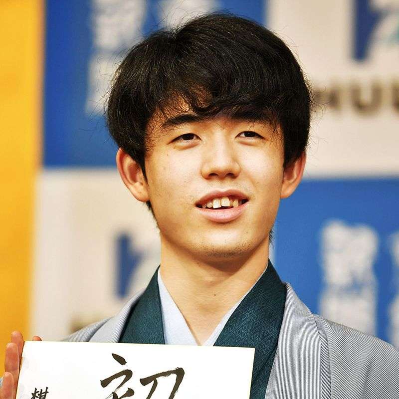 実質1億円以上稼いでいるのに…藤井聡太、四冠でも獲得賞金1位になれない理由