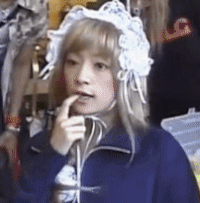 浜崎あゆみが意味深メッセージ「お決まりのつまんないルール、押し付けられたくない」