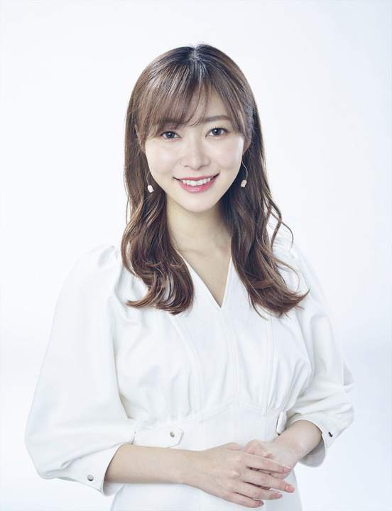 フワちゃん、親友・指原莉乃のメイクで別人級に変身！「びっくり」「すごいさっしー風味」の声