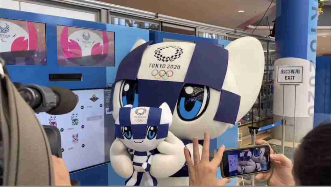 爆売れ中の北京五輪の「ビンドゥンドゥン」と存在感なき東京五輪の「ミライトワ」　人気に差がついた理由