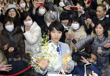 羽生結弦宛てファンレターが山積み…「世界中のファンの愛を感じて」大会組織委のツイートが話題に