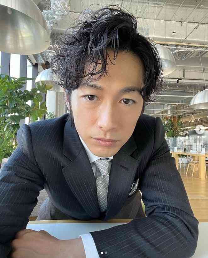 「直視できない…」ディーン・フジオカ“彼女目線”のスーツ姿に絶賛の声続々！