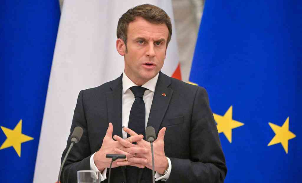 仏大統領、危機回避へ「目的達成」　仲介外交、ロシア側と食い違い（時事通信） - Yahoo!ニュース