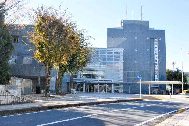 同姓同名者から363万円誤徴収　市税3年分、南足柄市「財産に関わる重大ミス」　　