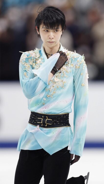 羽生結弦を支え続けた家族の愛　家賃5万円県営住宅に住み、衣装は母の手作り（NEWSポストセブン） - Yahoo!ニュース