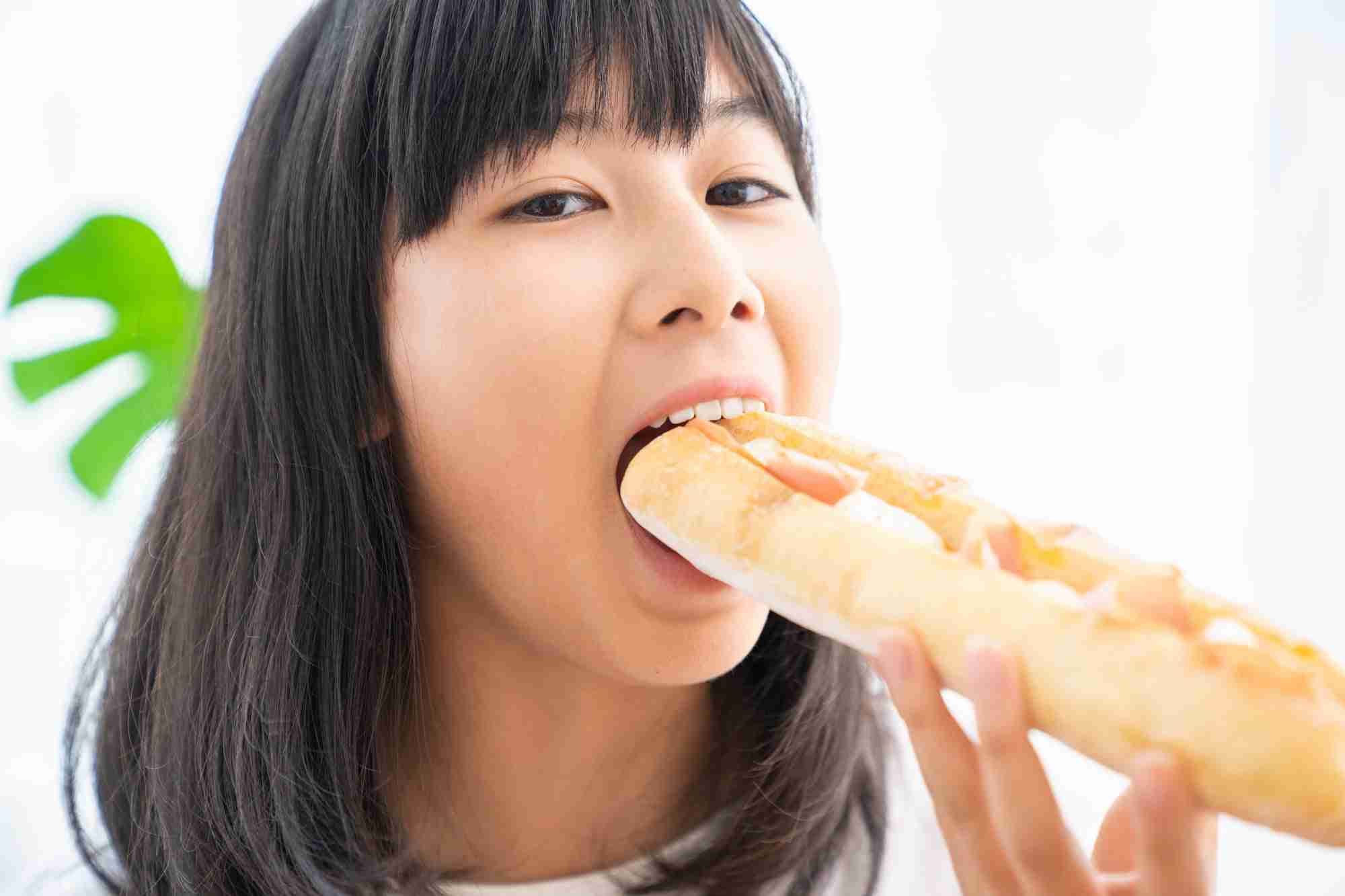 ＜よそで食べるなんて非常識！？＞食事がまだの友達をわが子が連れて来たら。昼ご飯を出す？出さない？ | ママスタセレクト