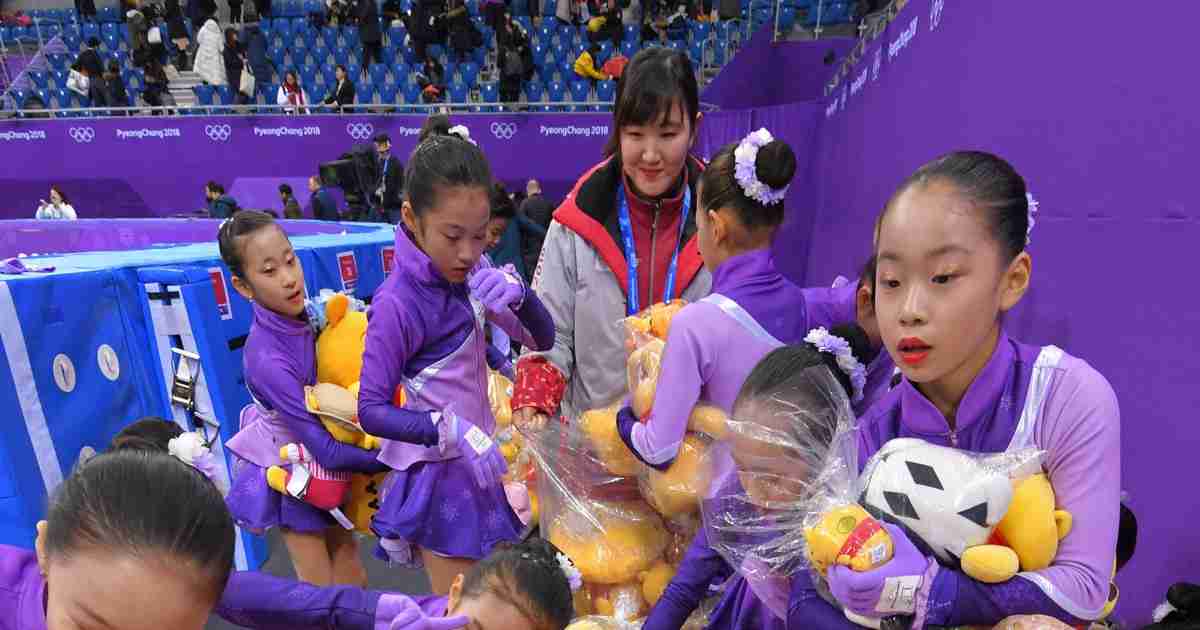 「プーさん」ぬいぐるみ持ち込み禁止　北京五輪フィギュア会場 | 毎日新聞