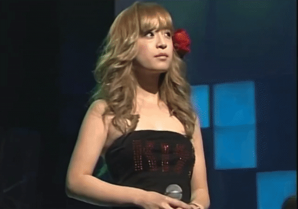 浜崎あゆみが意味深メッセージ「お決まりのつまんないルール、押し付けられたくない」