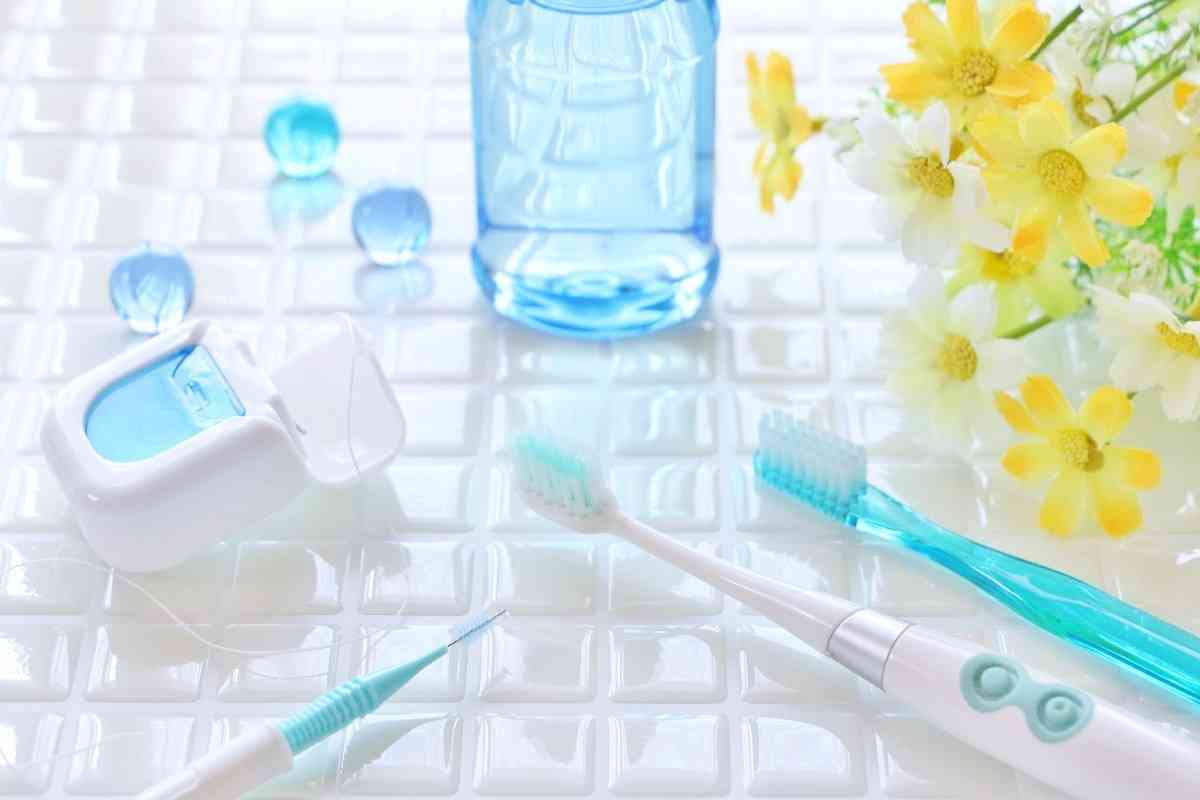 歯ブラシは「電動」と「手用」、どっちがいい？　歯科医師に聞く