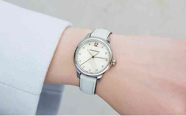 腕時計は付けますか?