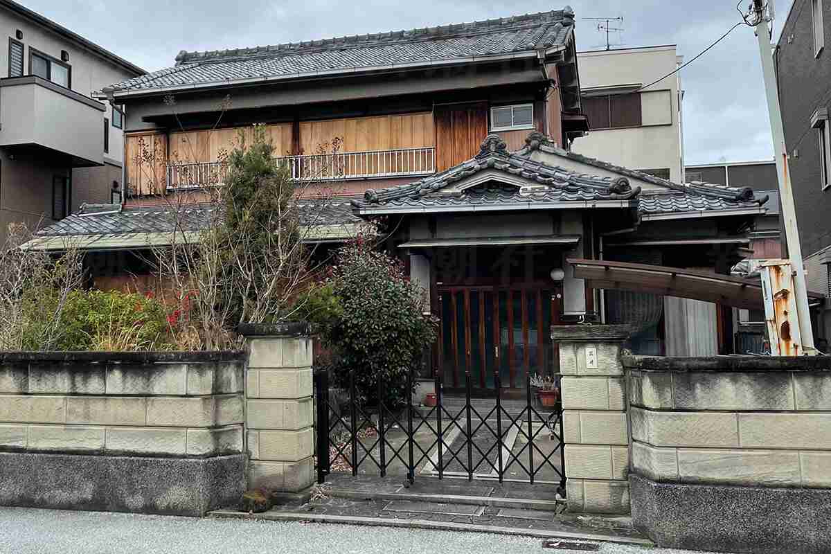 大阪高槻・54歳女性溺死事件　保険金1.5億円の受取人になっていた“20代養子”の素顔（デイリー新潮） - Yahoo!ニュース