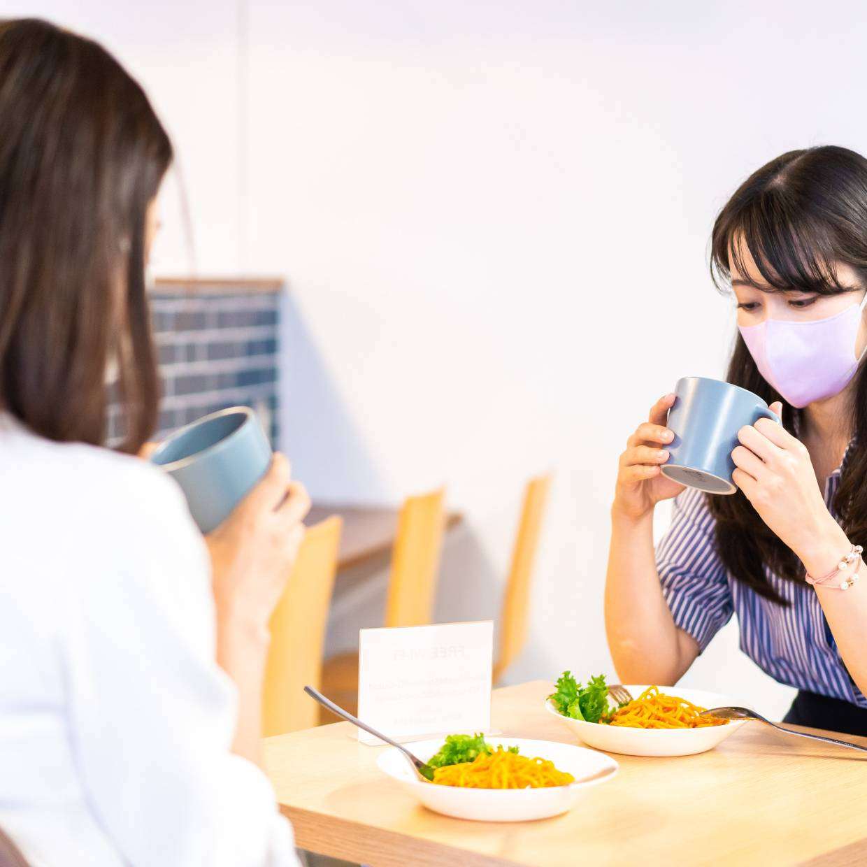 「ママ友の子は習い事してるけどうちは……。」他の家庭と生活レベルを比べてしまう時の”3つの考え方”