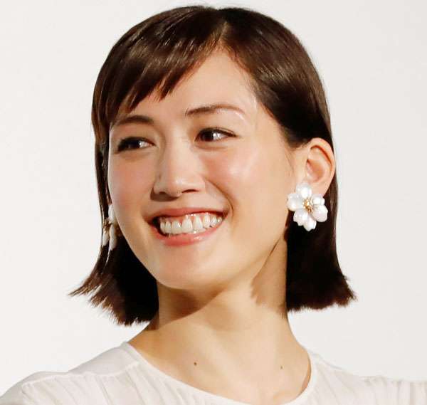 綾瀬はるかコロナ感染から再始動 キムタク主演映画が無事撮影スタート