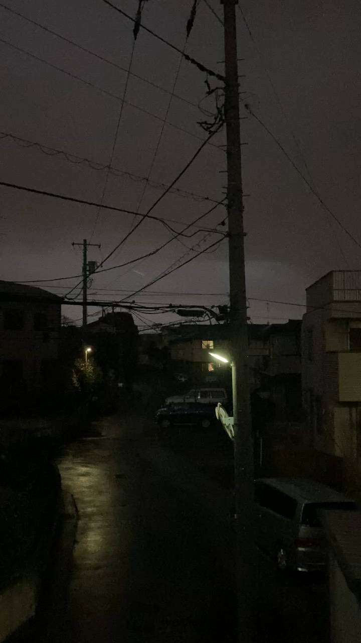 北の方から真っ黒な雲が。30分ほどで暗く | 神奈川県横浜市旭区 | 神奈川県横浜市旭区の空 | ウェザーニュース