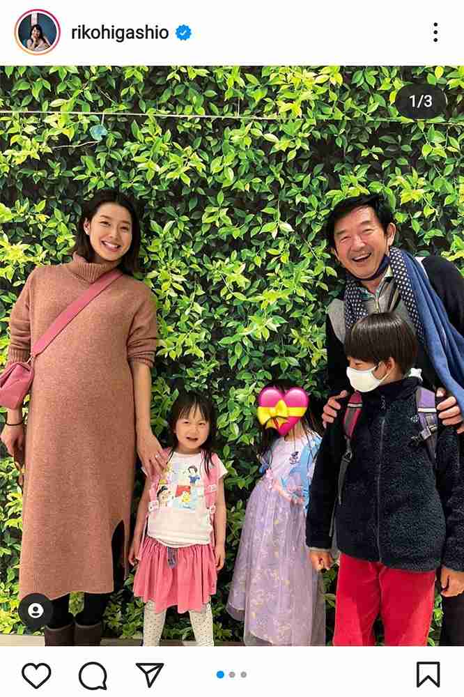 すみれも石田純一も笑顔!東尾理子が幸せファミリーショット公開 「家族みんなでいい誕生日」の声