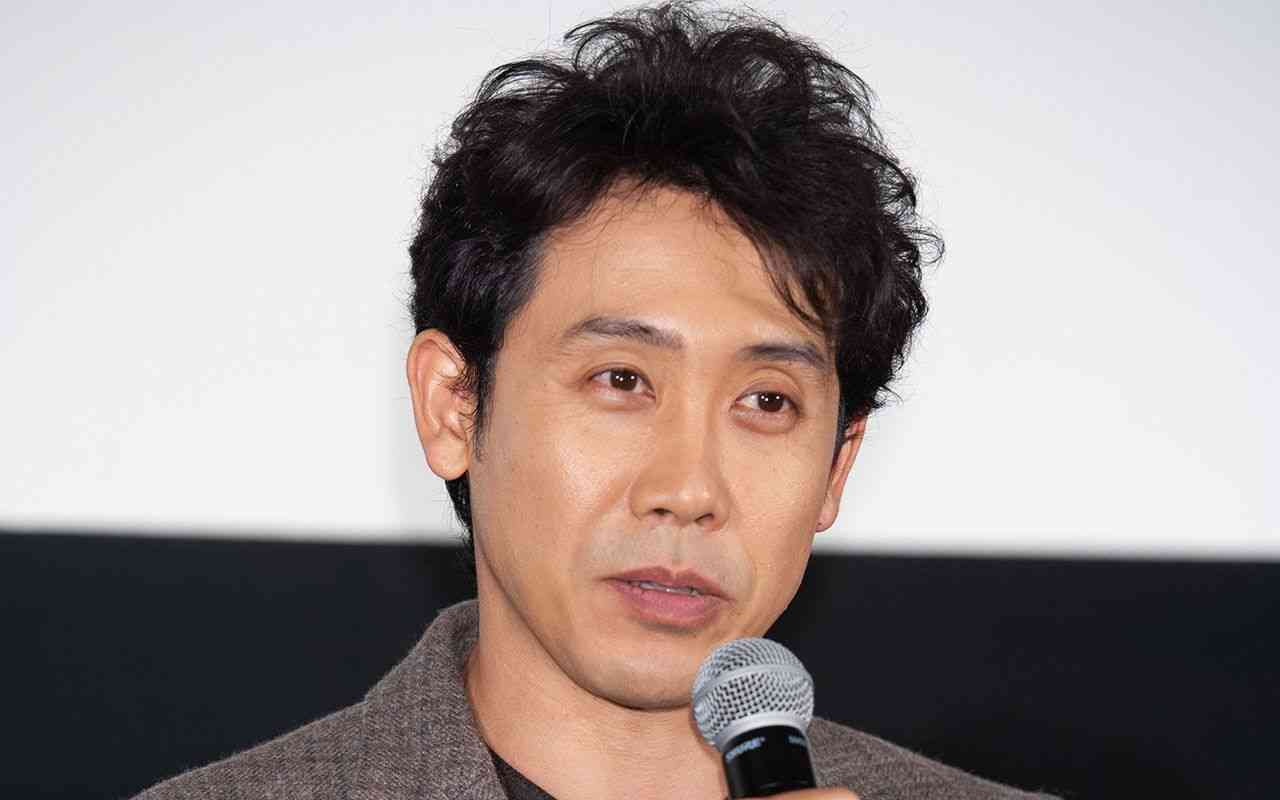 弟はあの大泉洋、“モテモテ”函館市幹部・大泉潤の「函館市長選出馬説」の真相とは | 文春オンライン
